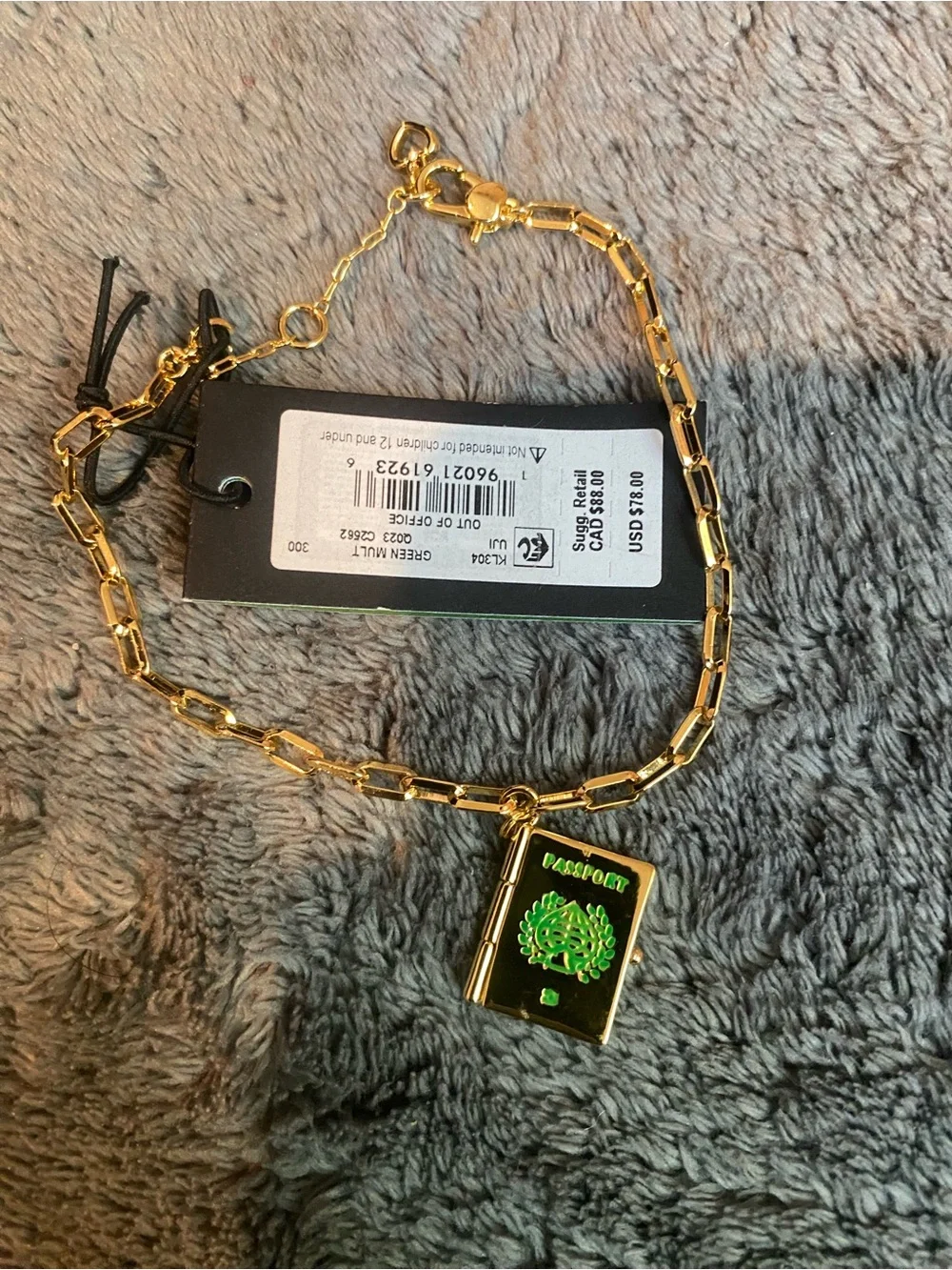 BNWT Kate Spade NY Passport Charm Link Bracelet in Gold Tone $78 - Picture 2 of 5